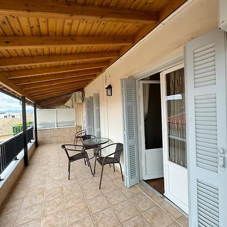 Dina דירה Corfu (city)